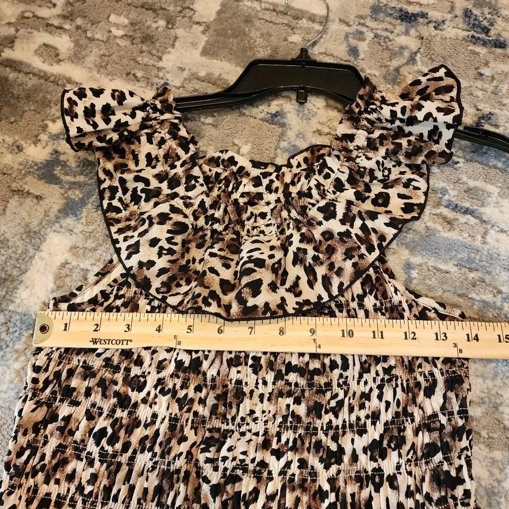 Nordstrom‎ Truly Me leopard smocked romper. Kids 14.